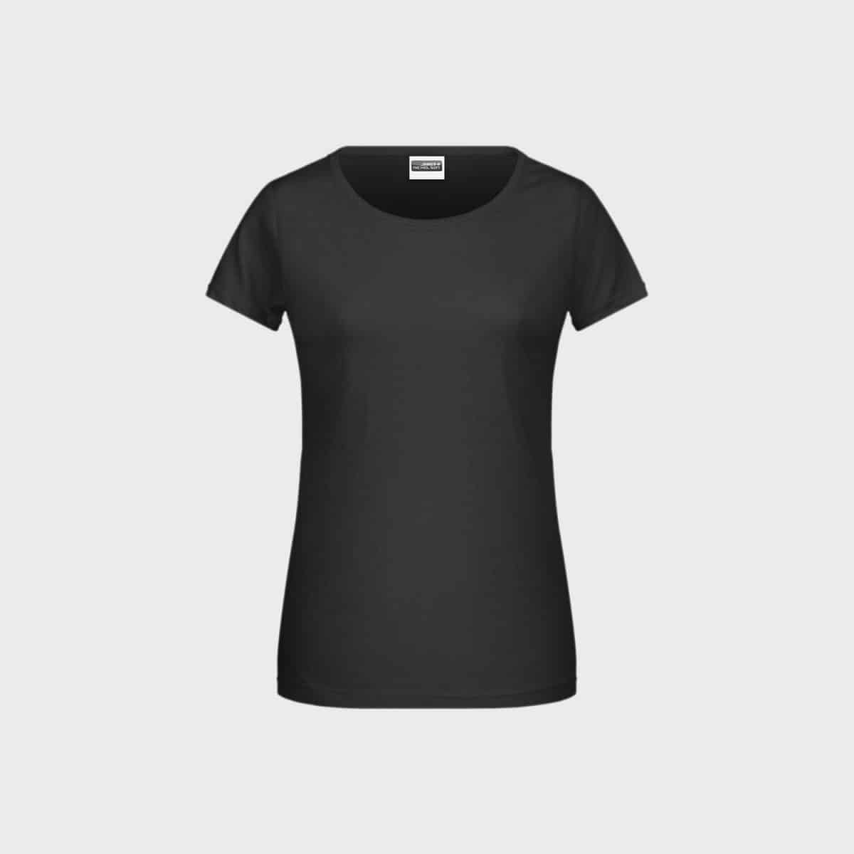 Ein schlichtes schwarzes Basic-T-Shirt für Damen aus Bio-Baumwolle mit kurzen Ärmeln und Rundhalsausschnitt auf weißem Hintergrund. Dieses taillierte Damen-T-Shirt hat ein kleines Etikett an der Innenseite des Ausschnitts und ist aus weicher Bio-Baumwolle gefertigt.