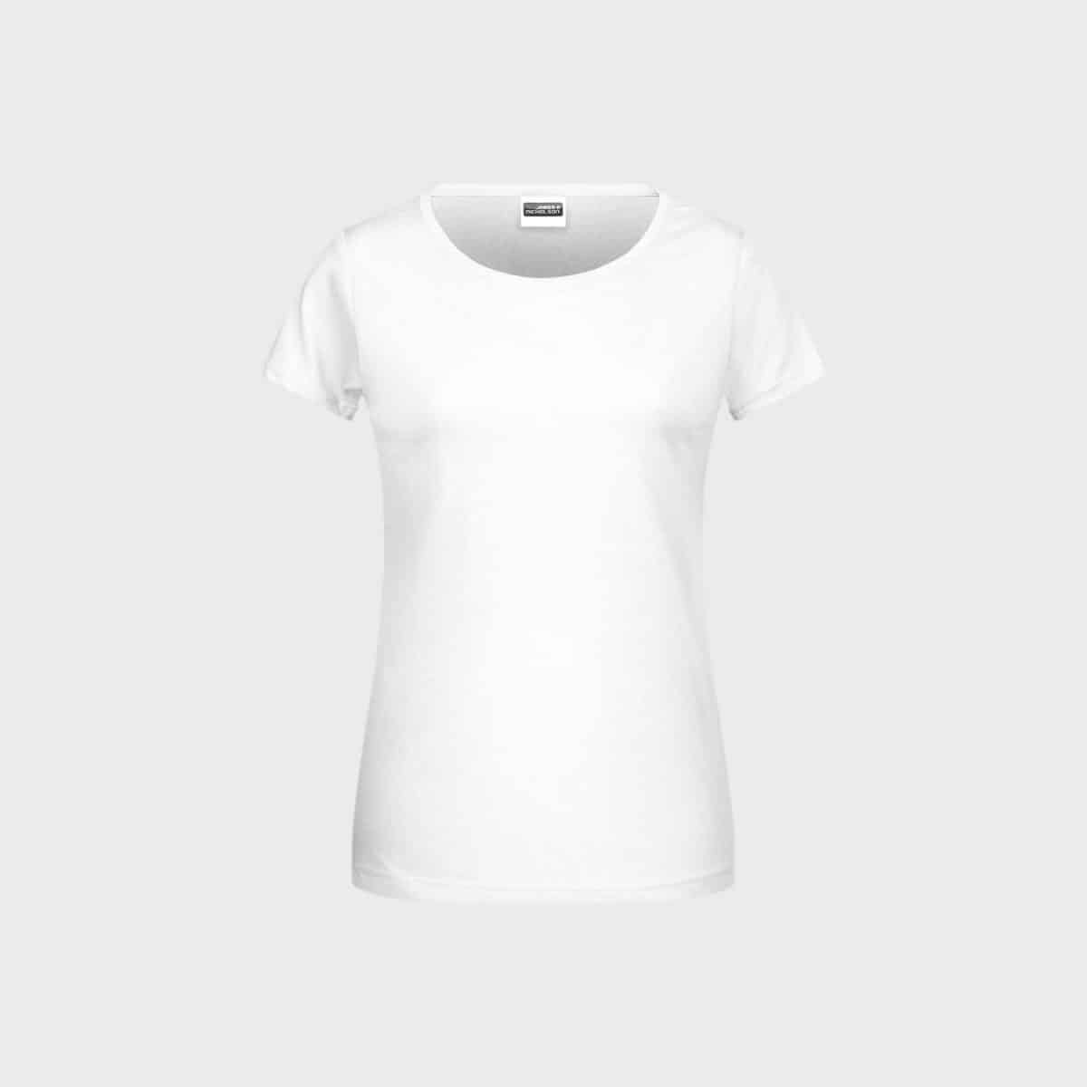 The ladies' basic T made from organic cotton is presented on a gray background. It is made from organic cotton, has short sleeves, a round neckline and a fitted cut. The design is simple and minimalist, with no visible logos or patterns.