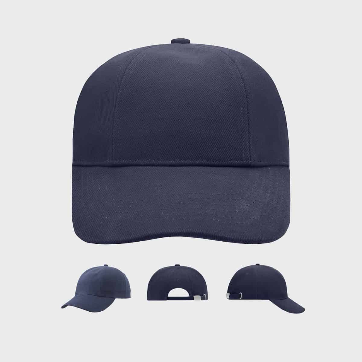 Eine marineblaue Baseballkappe wird aus vier Blickwinkeln gezeigt. Die Vorderansicht hebt ihr schlichtes Design hervor, die Rückansicht zeigt einen verstellbaren Riemen mit einer Metallschnalle und die Seitenansichten zeigen die gebogene Krempe und Struktur der Kappe. Der Hintergrund ist hellgrau.