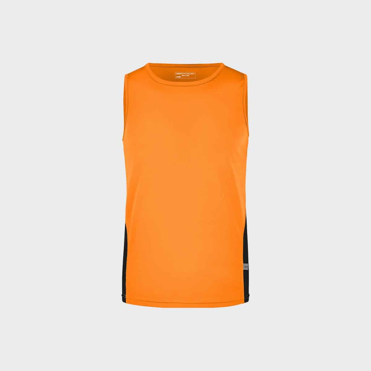 Ein orangefarbenes, ärmelloses, sportliches Tanktop mit schwarzen Seitenteilen auf weißem Hintergrund. Das Tanktop zeichnet sich durch ein einfaches, stromlinienförmiges Design aus.