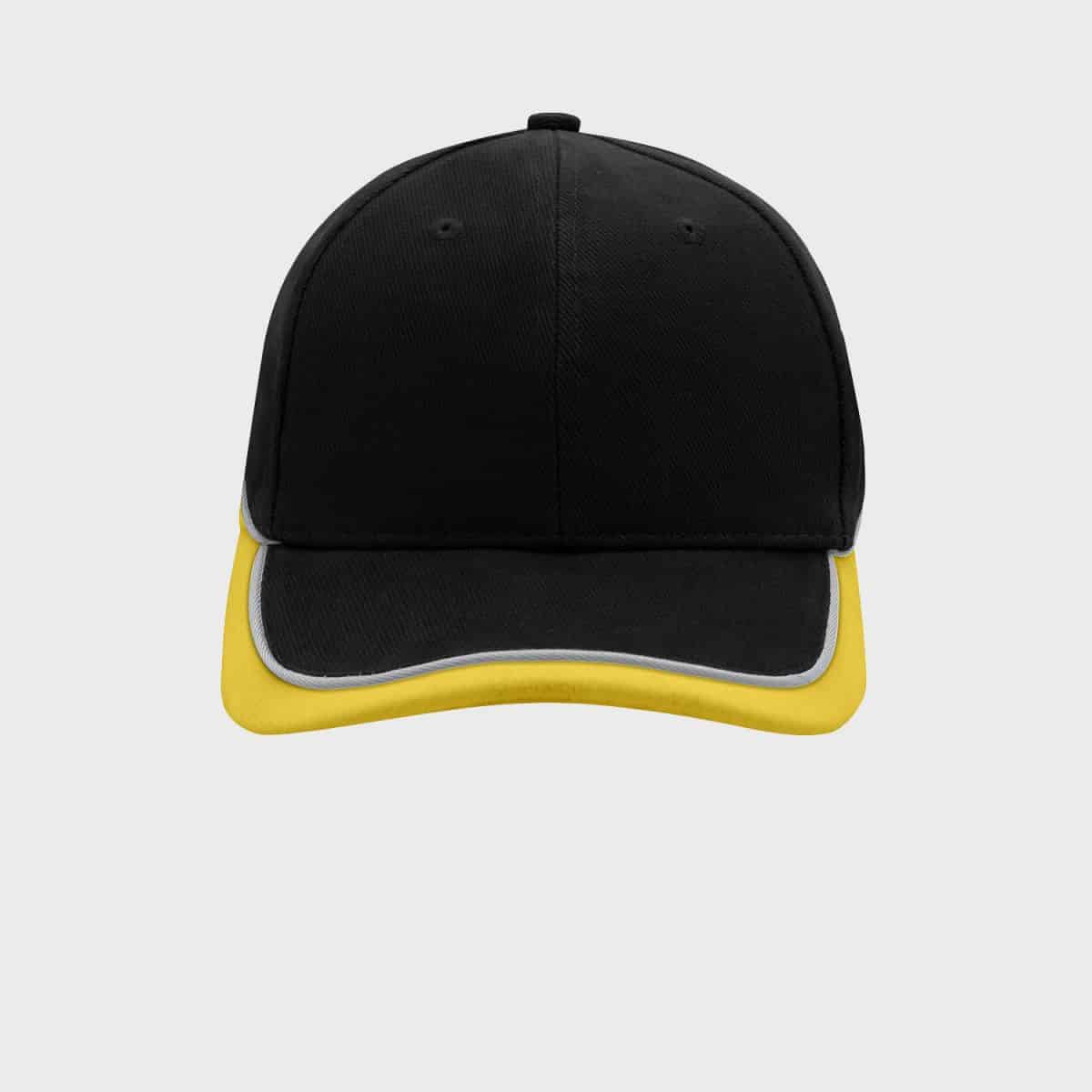 Eine schwarze Baseballkappe mit einem gelben Rand entlang der Krempe und einem dünnen grauen Streifen zwischen den schwarzen und gelben Abschnitten. Der Hintergrund ist ein schlichtes, solides Hellgrau.