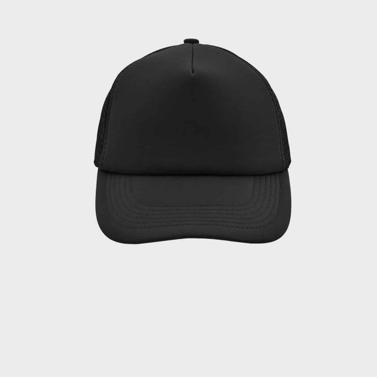 Eine schwarze Baseballkappe mit gebogenem Schirm und Netzrücken ist vor einem schlichten hellgrauen Hintergrund zu sehen. Die Kappe hat eine Frontplatte ohne sichtbares Logo oder Design.